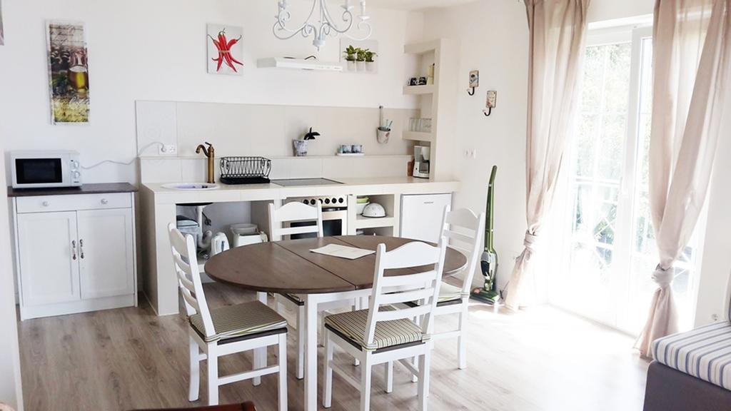 Apartments Villa Harmonie - Adults Only +14 Crikvenica Rom bilde