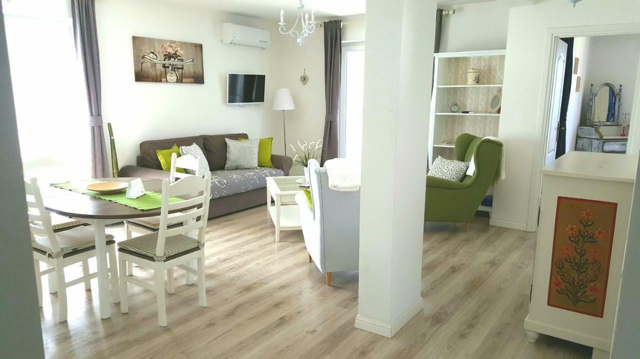Apartments Villa Harmonie - Adults Only +14 Crikvenica Eksteriør bilde